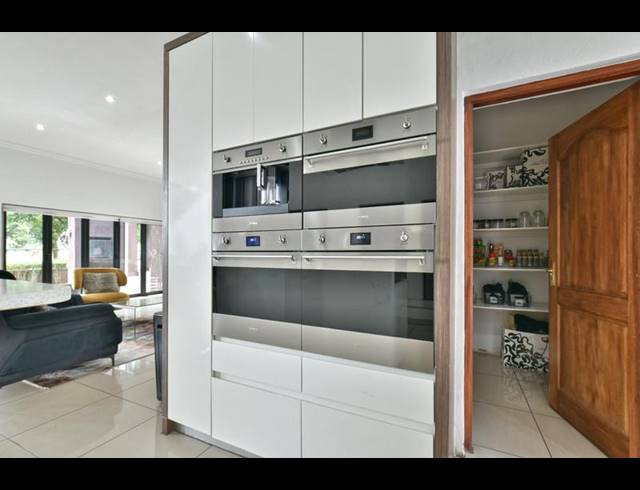 4 BEDROOM HOUSE FOR SALE IN EYE OF AFRICA